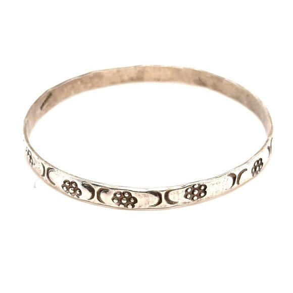 Mexico Flower Bangle Bracelet - Picture 1 of 6